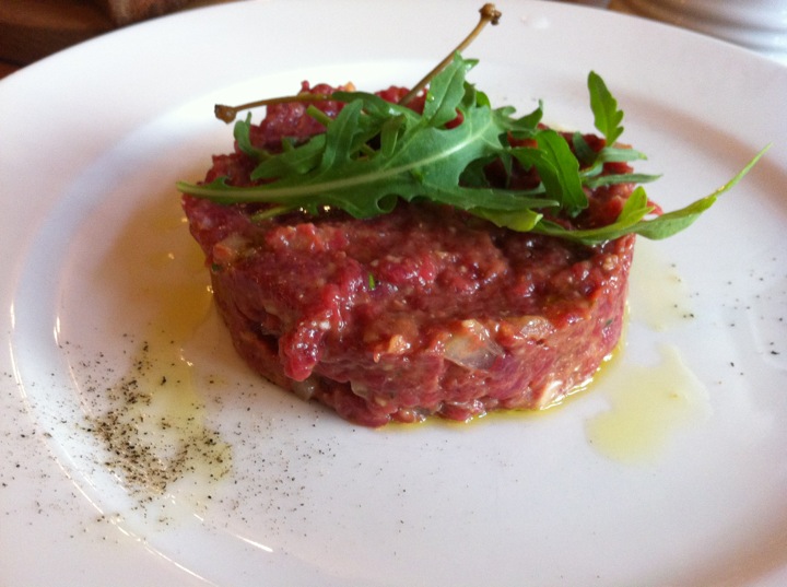 i can say they have one of the best beef tartar ("tatarak") in