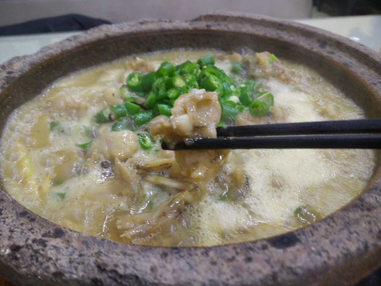 2022老酒川菜坊(中山路店)美食餐厅,还可以吧,去吃牛蛙.但是大.