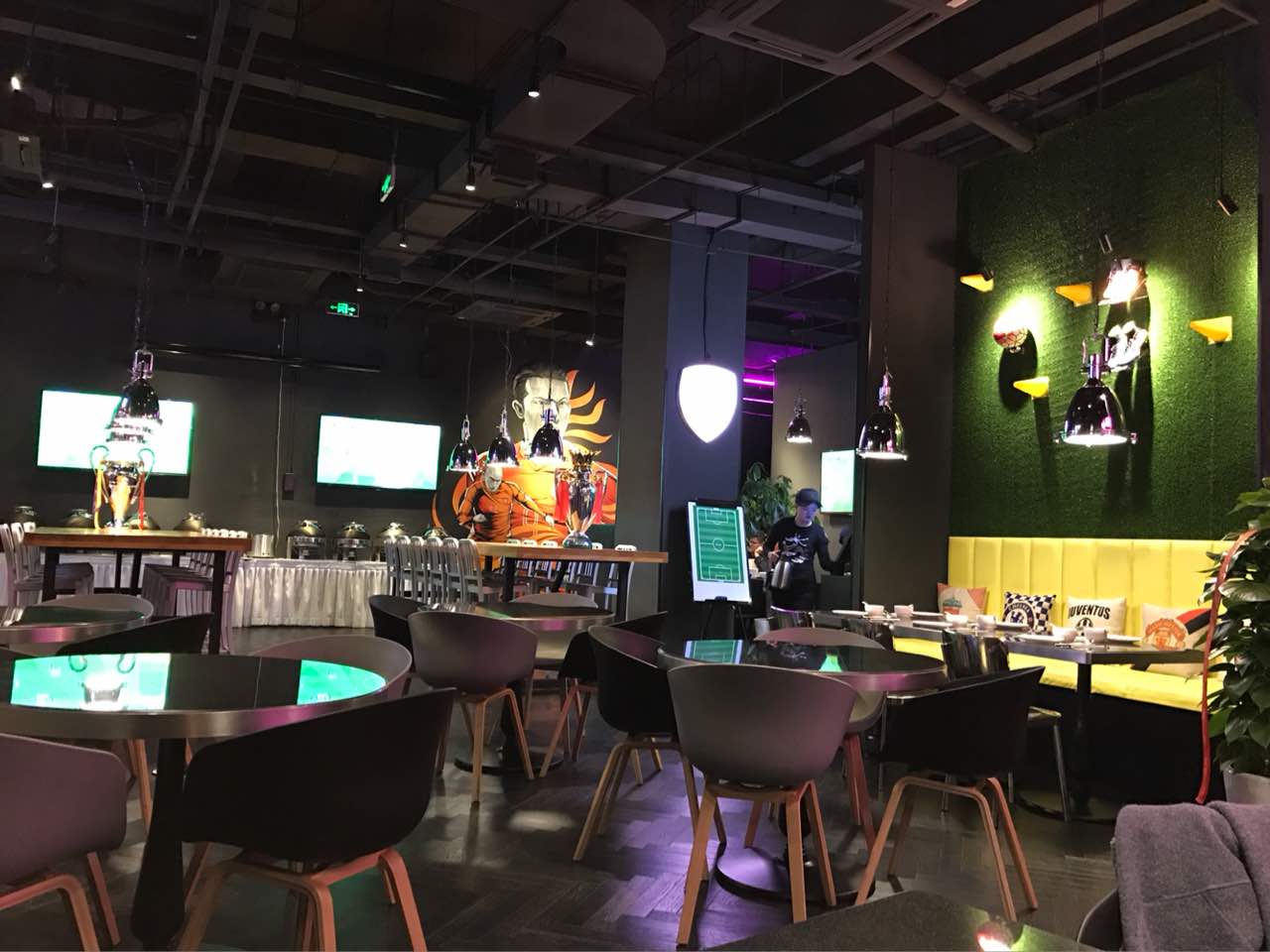 北京坊足球主题餐厅图片