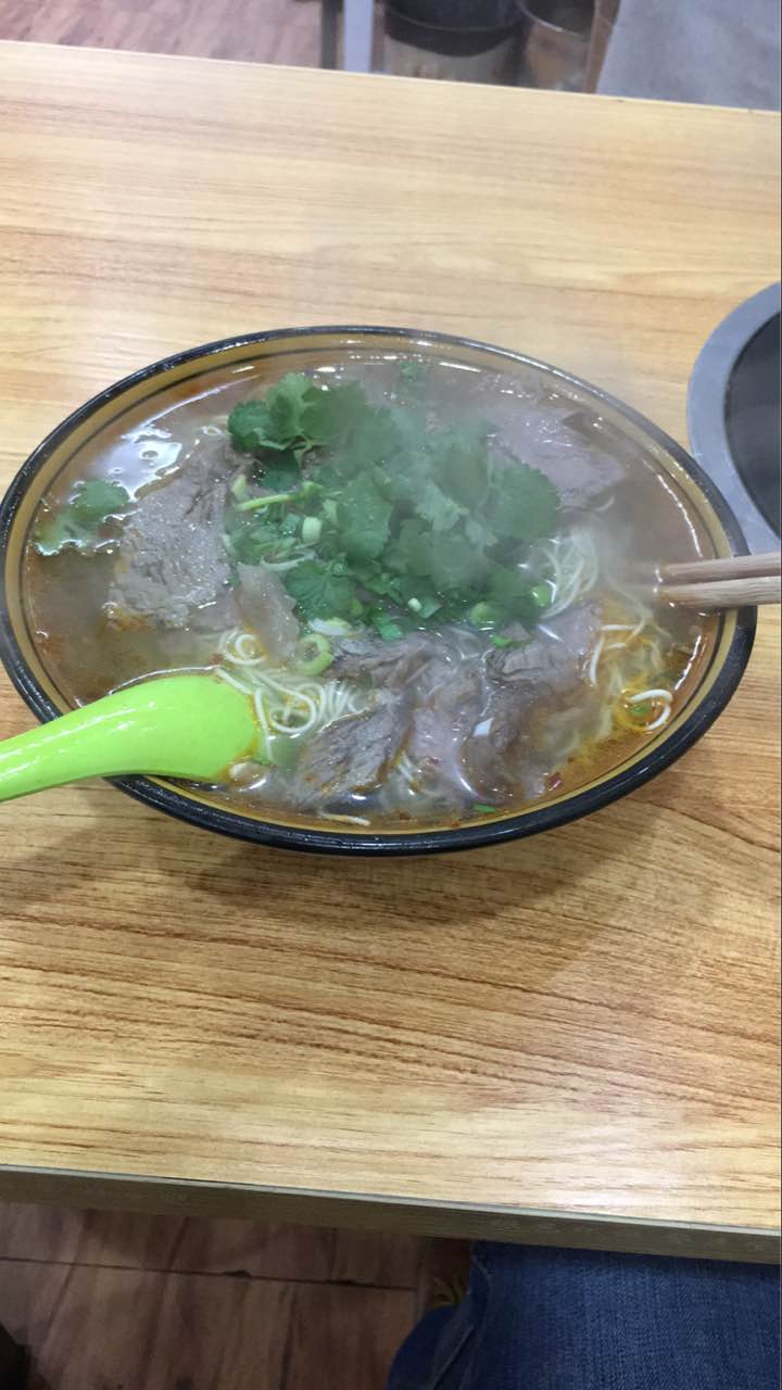 插花牛肉汤