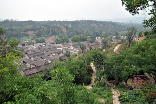 靳家堡村有多少人口_靳家堡村(3)