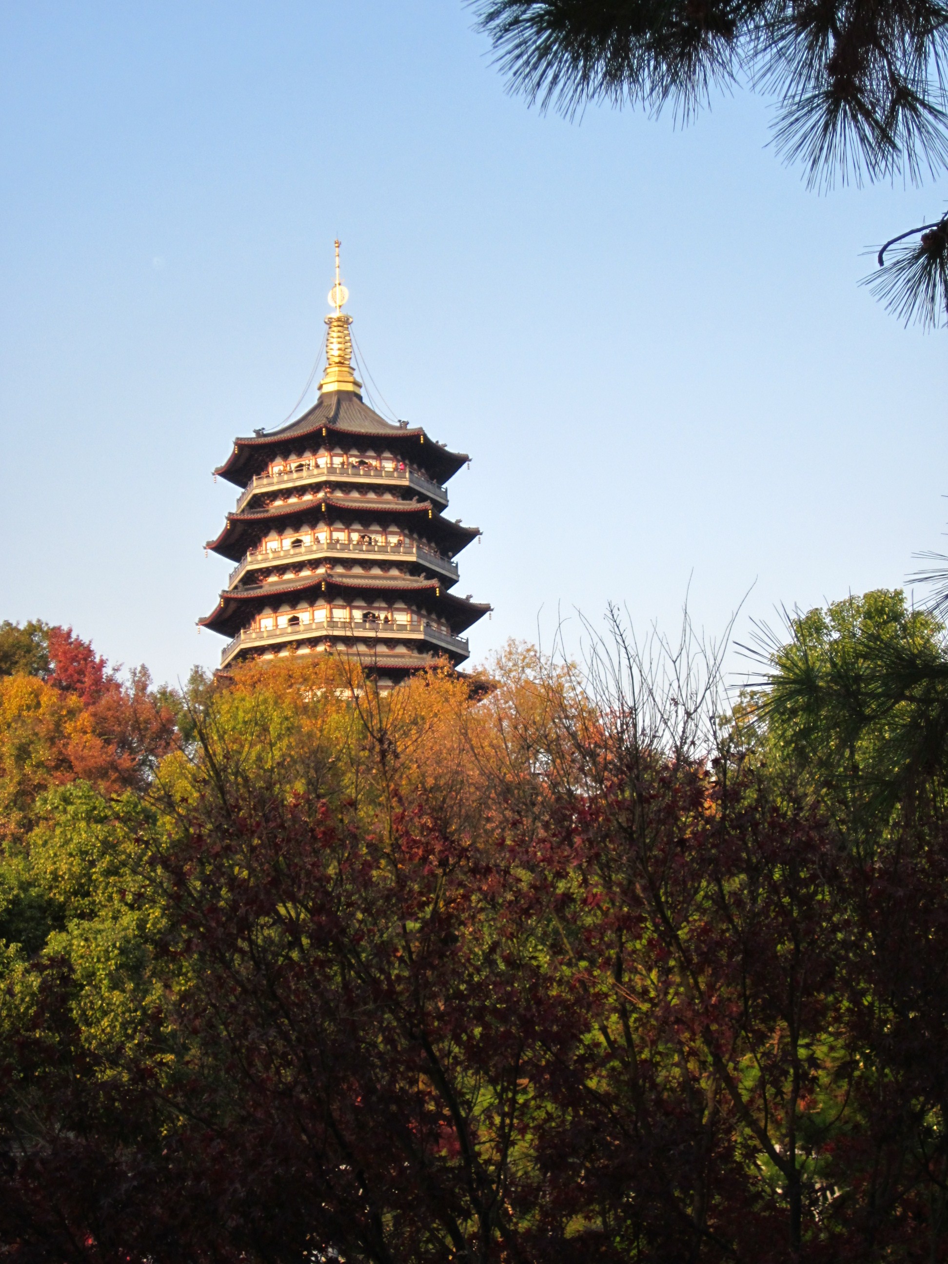 【携程攻略】杭州雷峰塔适合朋友出游旅游吗,雷峰塔朋友出游景点推荐