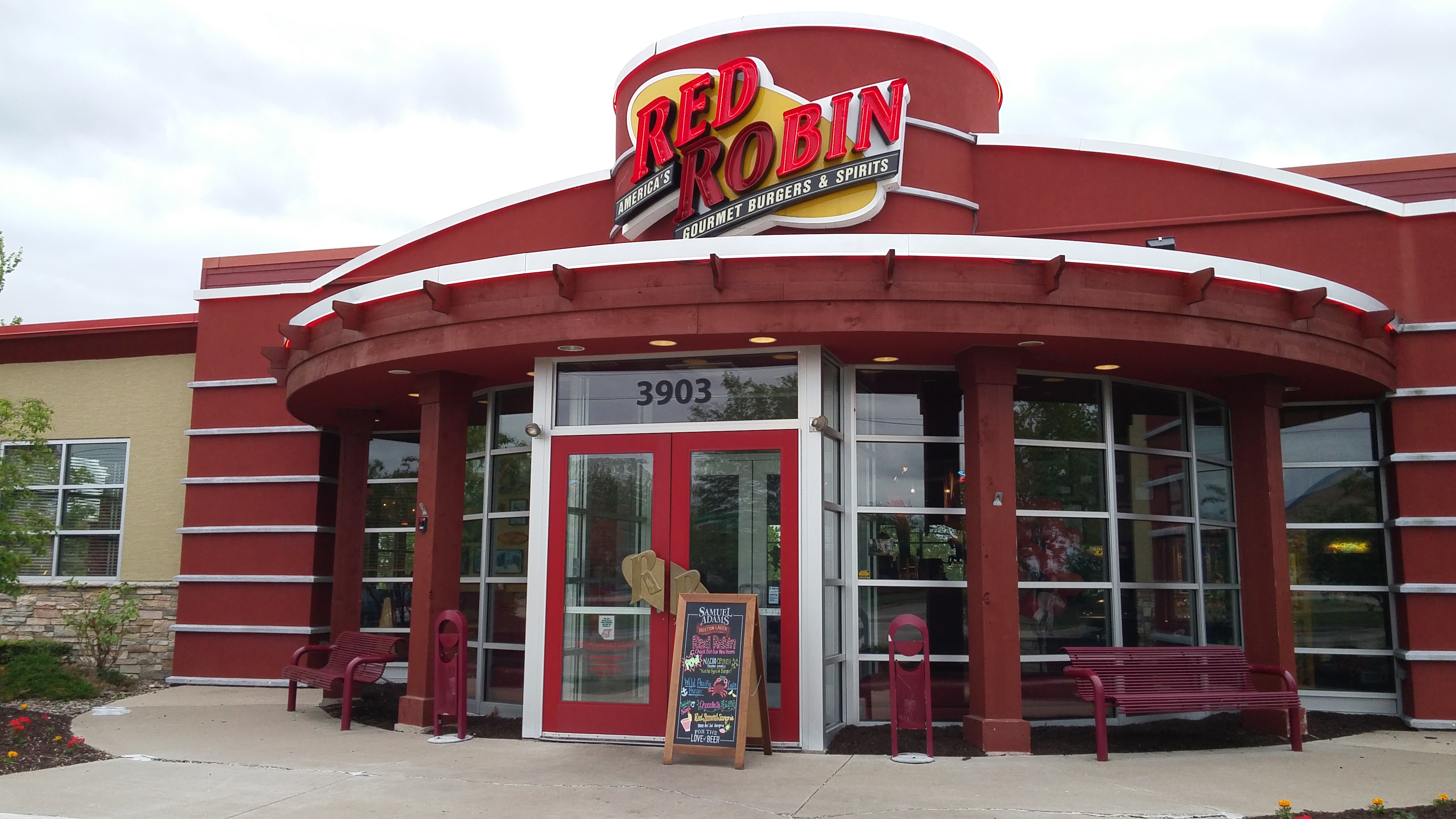 red robin gourmet burgers