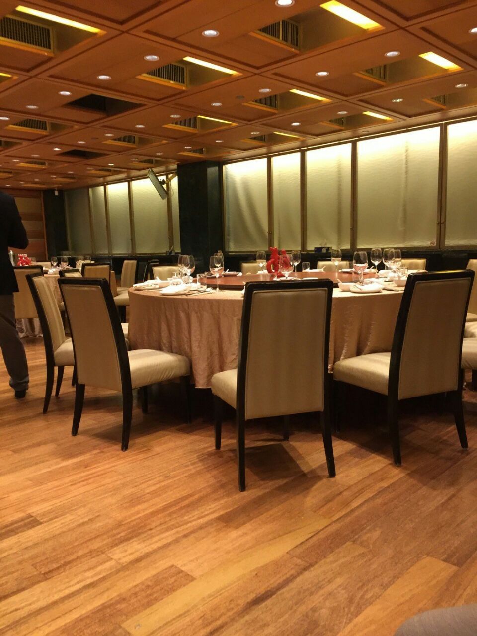 深圳国宾酒店二楼餐厅图片
