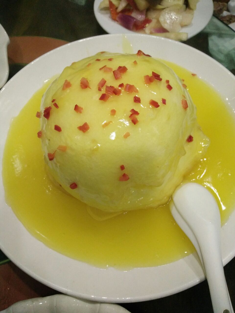 菜品色香味俱全,服务热情,第一次来乐山,听说西坝豆腐很有名,就去了这