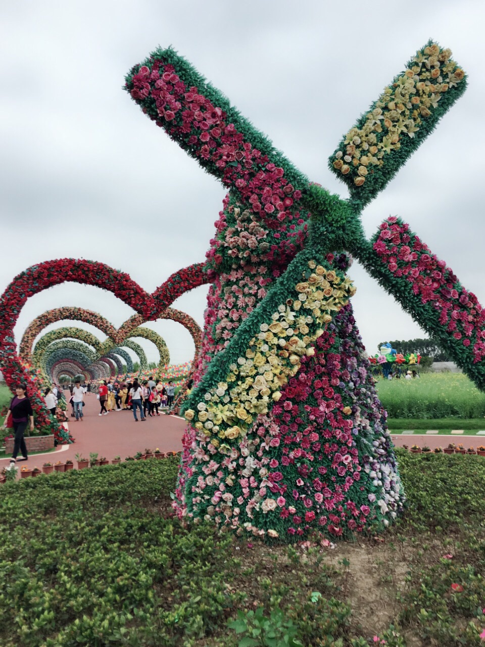 三角迪茵湖生態旅遊度假區適合家庭出遊,風景優美,花海不錯哦,門票也