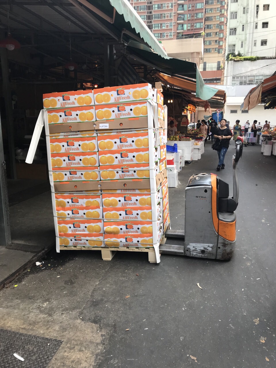 【携程攻略】香港油麻地果栏购物,因为《果栏中的江