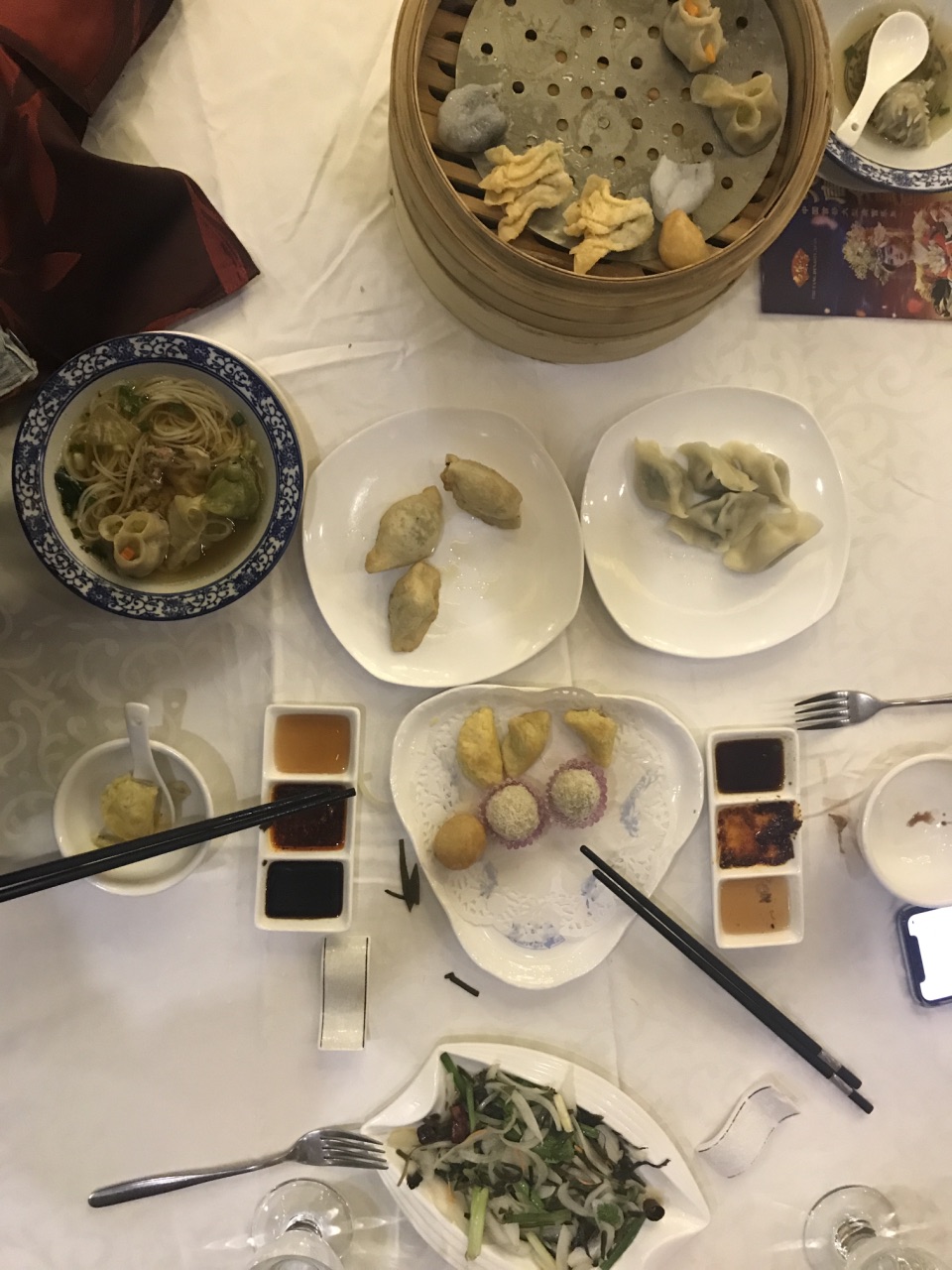 如果可以差评,也不会给一颗星了:首先,唐乐宫当天通知定的饺子宴被
