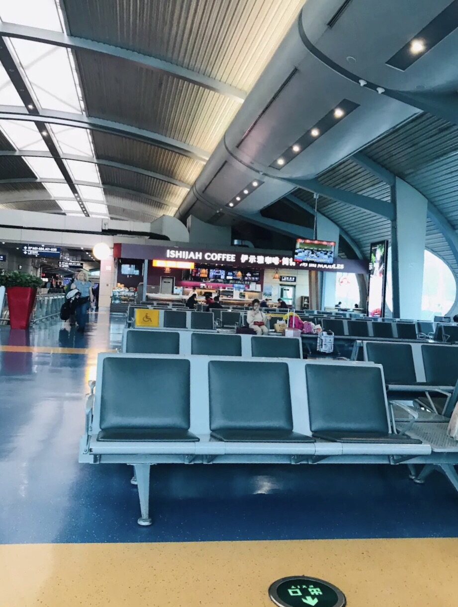 重庆机场站口图片