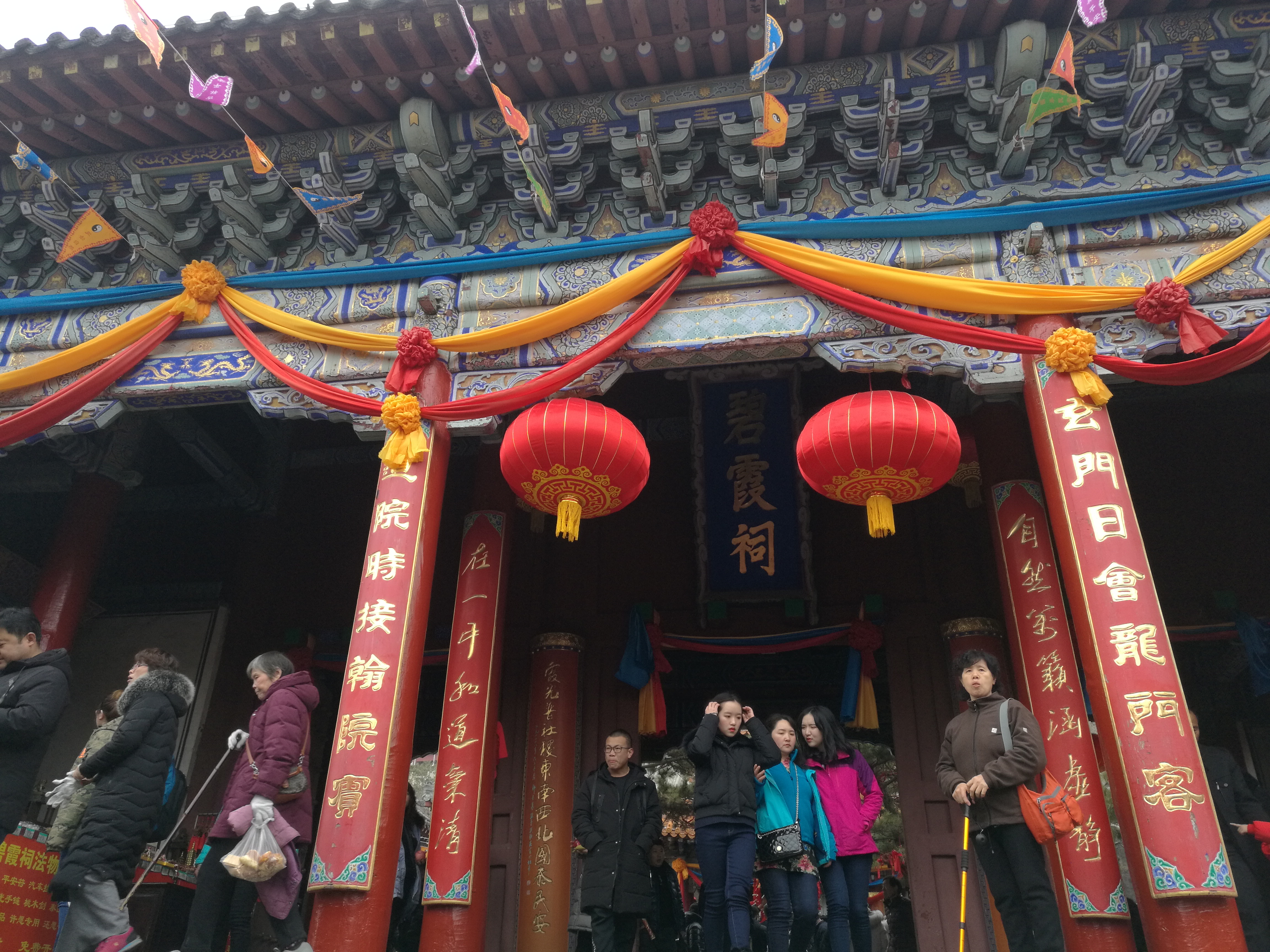 泰山,五岳之首,历代帝王君主多在泰山进行封禅和祭祀,各朝文人雅士亦