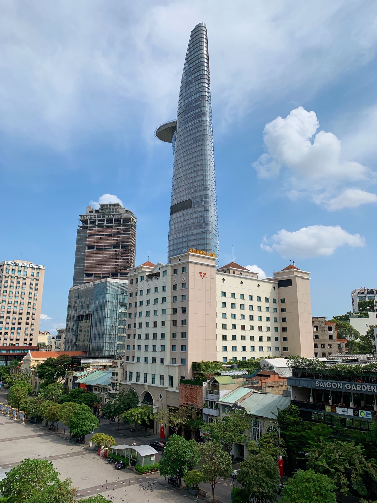 胡志明市金融塔