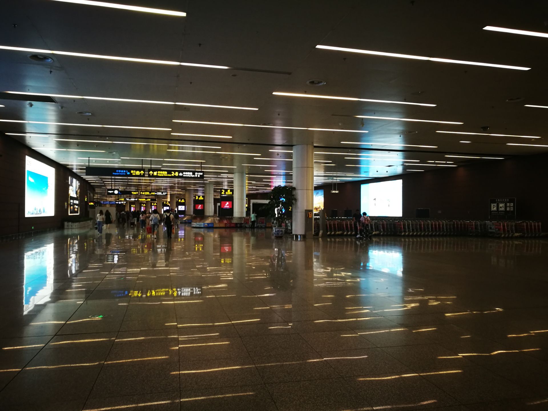 成都机场夜景,哈尔滨太平机场夜景,武汉机场夜景_大山谷图库