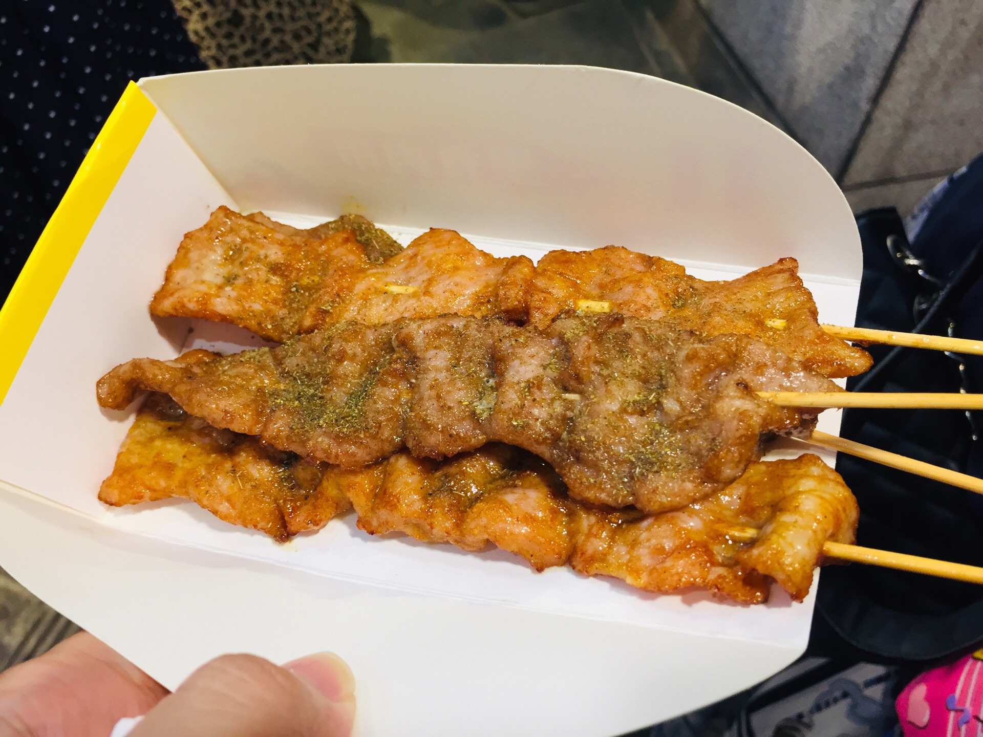 沙茶里脊肉串,是中山路上有名的沙茶肉串铺,作为无肉不欢的食客绝对是