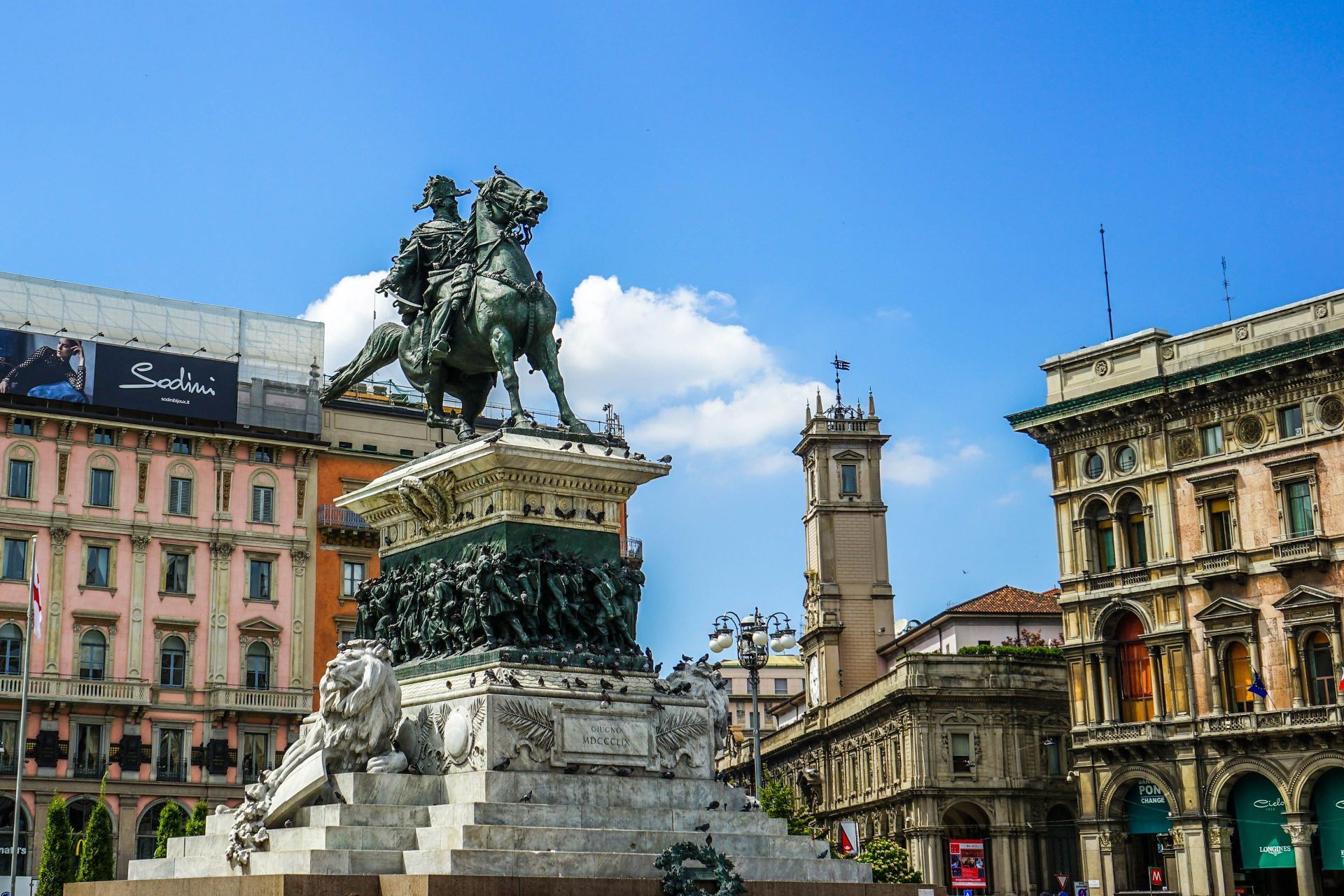 米兰大教堂广场攻略,米兰大教堂广场门票/游玩攻略/地址/图片/门票