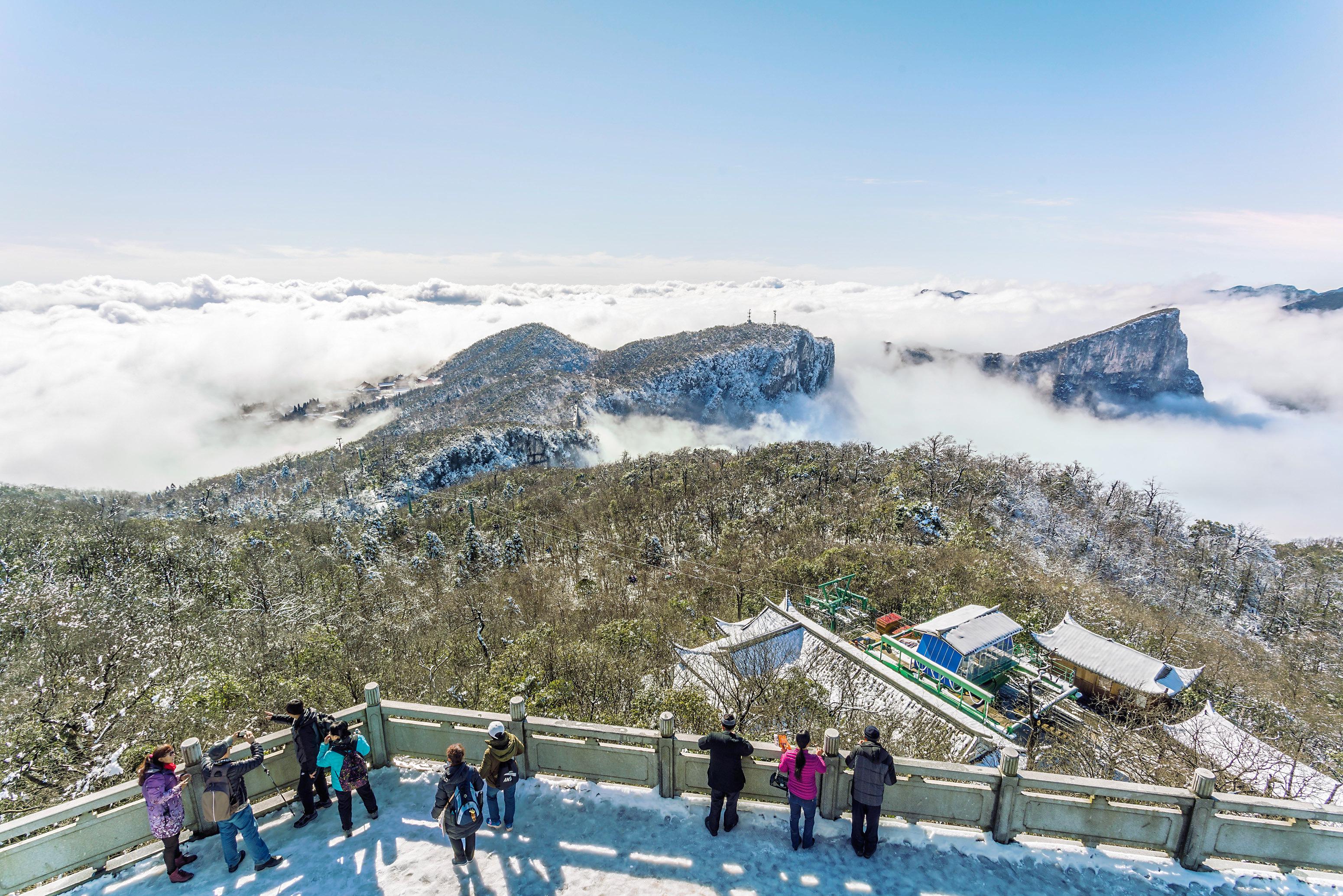 云梦仙顶 直线距离163m
