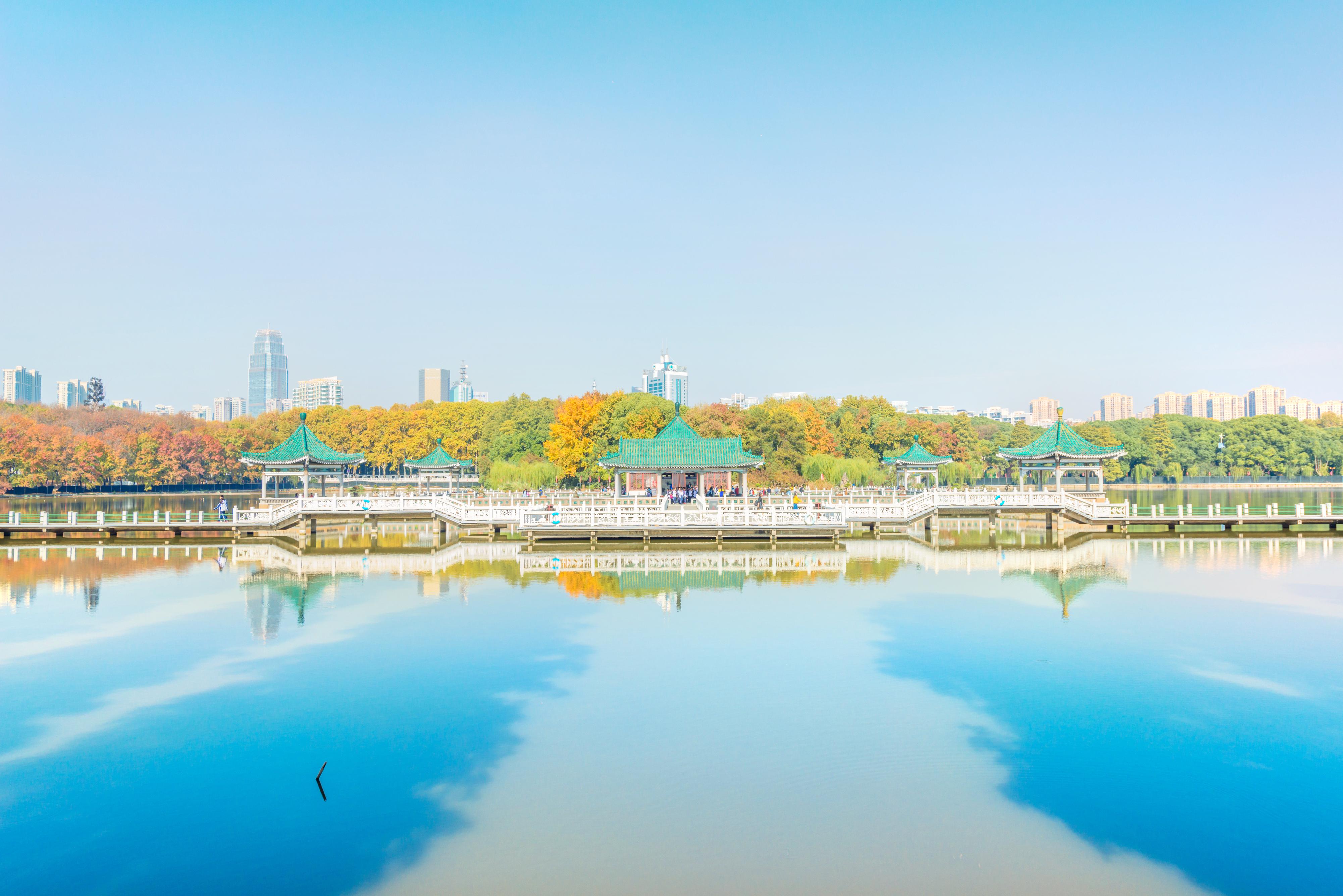 共 6 张 东湖帆船公园 暂无评分 景点地址 武汉市东湖生态旅游风景区
