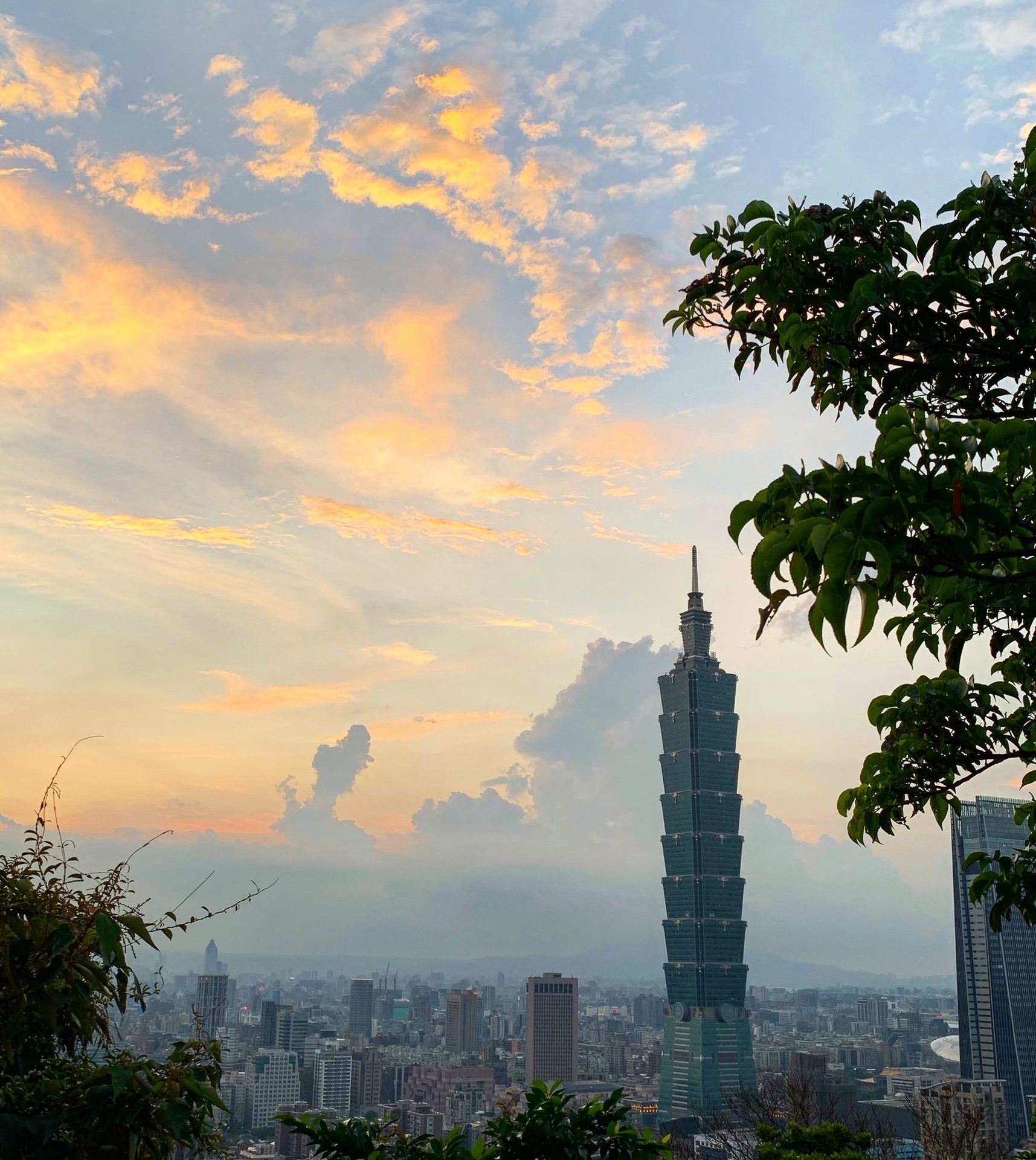 【携程攻略】台北象山景点,邻近台北信义计画区的一处自然公园,属四兽