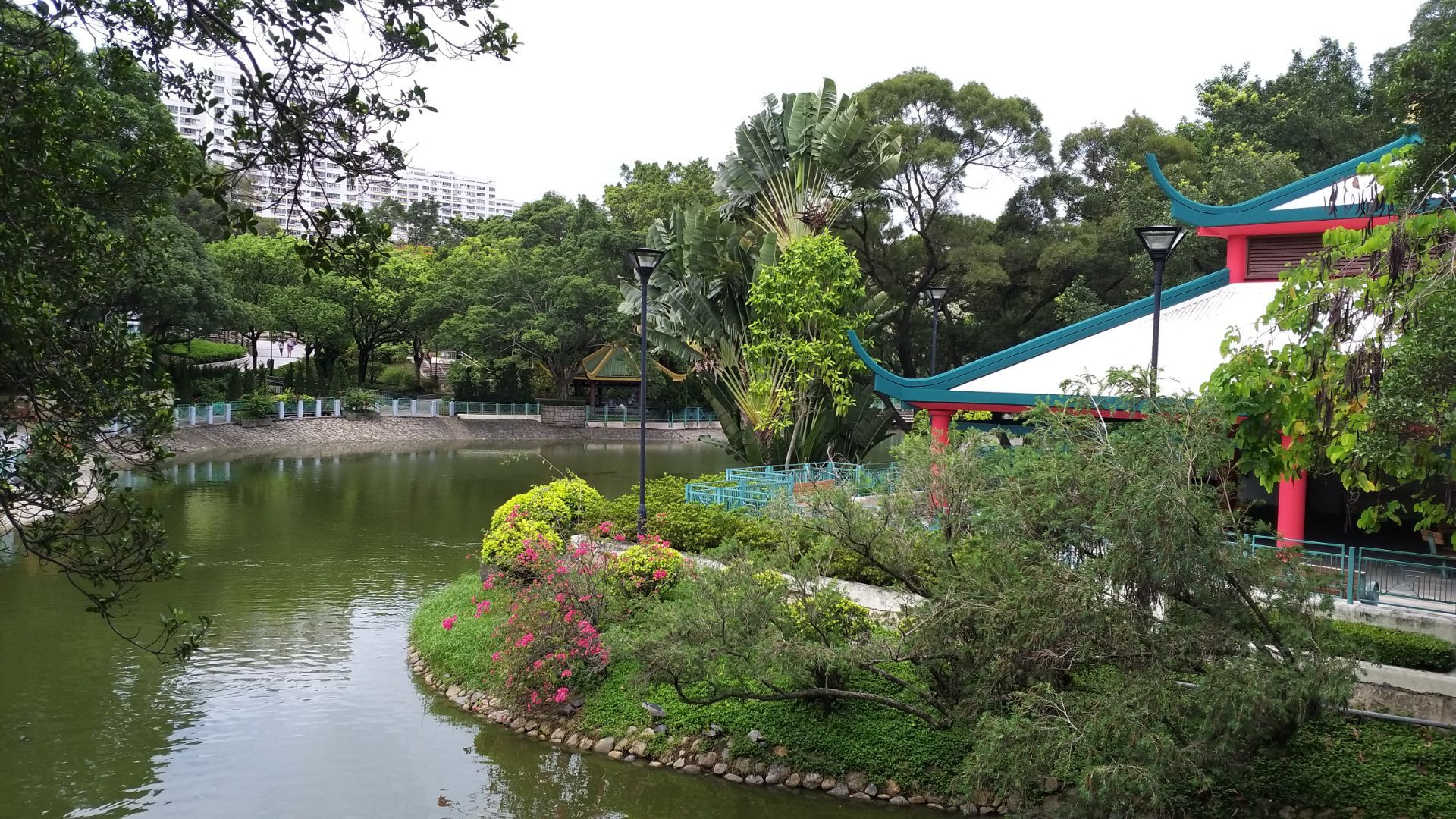 屯门公园 直线距离1.3km