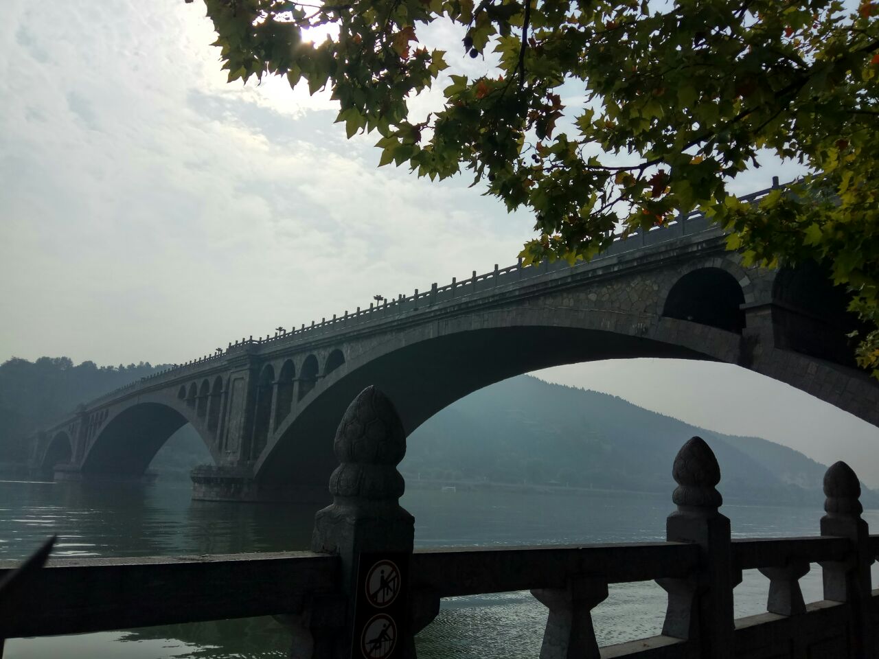 蔺市龙门桥图片