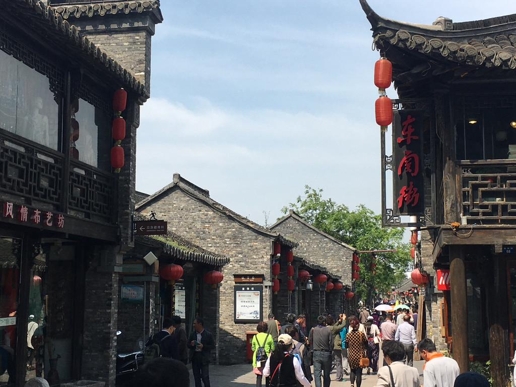 这里保留了众多的人文古迹,佐证着扬州2000多年的历史.