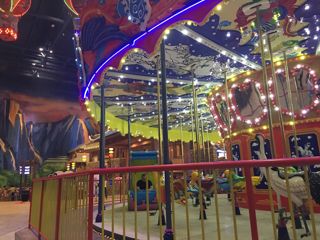 万达乐园是南宁首个大型的以广西桂文化为主题的室内游乐园,所有项目