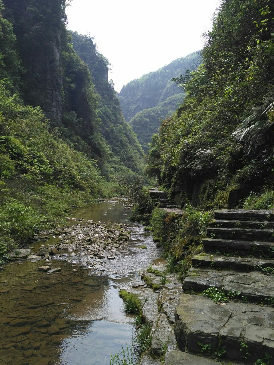 吉首流沙瀑布图片