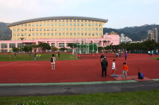 天母搞什麼鬼萬聖節嘉年華,百鬼夜行與主活動園遊會在天母運動公園登場