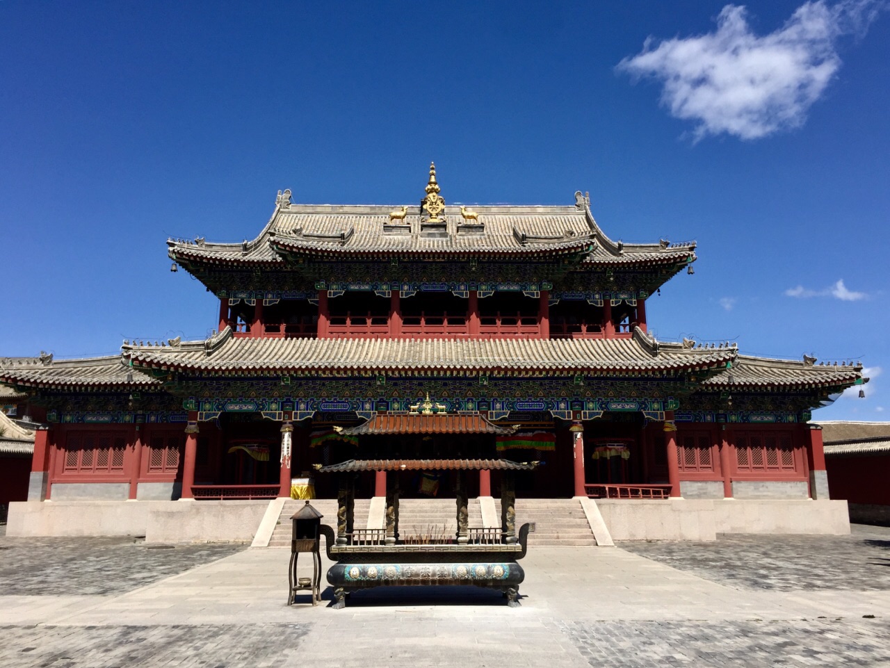 汇宗寺在多伦县城,免门票的景点.逛下半小时左右看看还不错