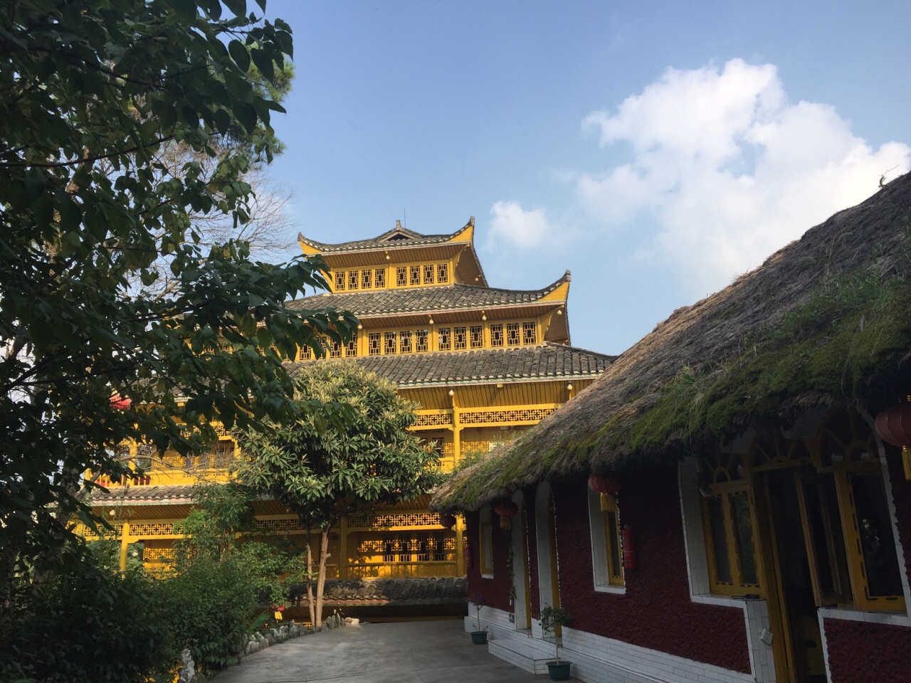 鼎罐城(龙洞堡店)