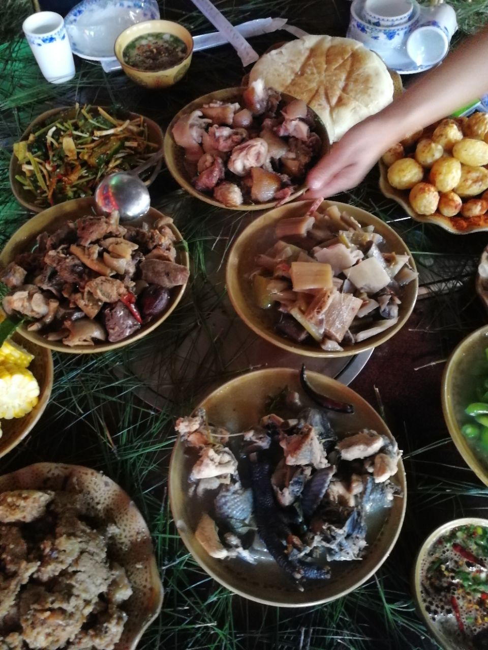 第一次来楚雄,参观了漂亮的彝人古镇,找到这家有彝人特色的美食餐厅