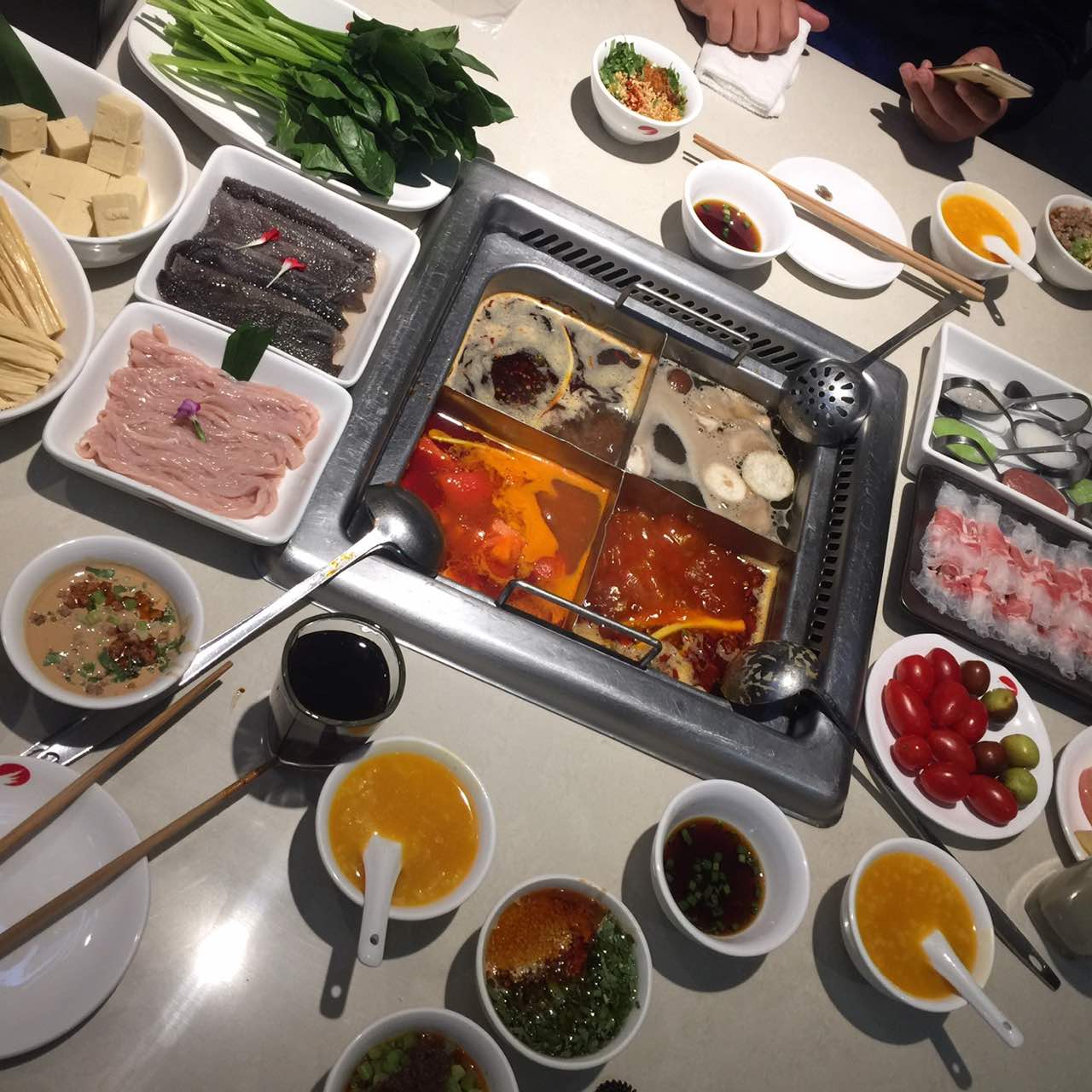 海底捞火锅(泉城路店)