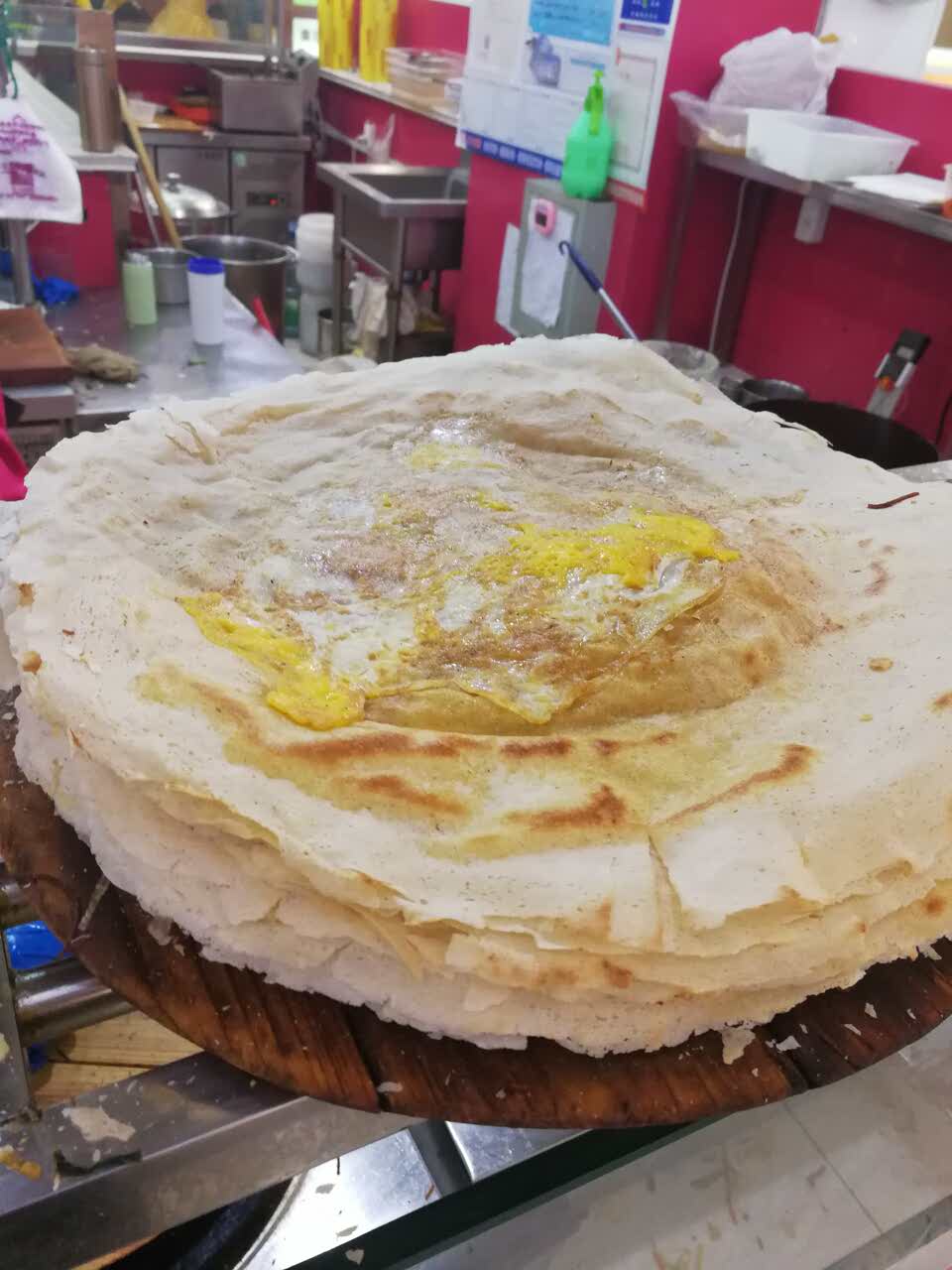 一般 味道也一般 煎饼不怎么好吃 环境也不是多好 没什么吃的 主要