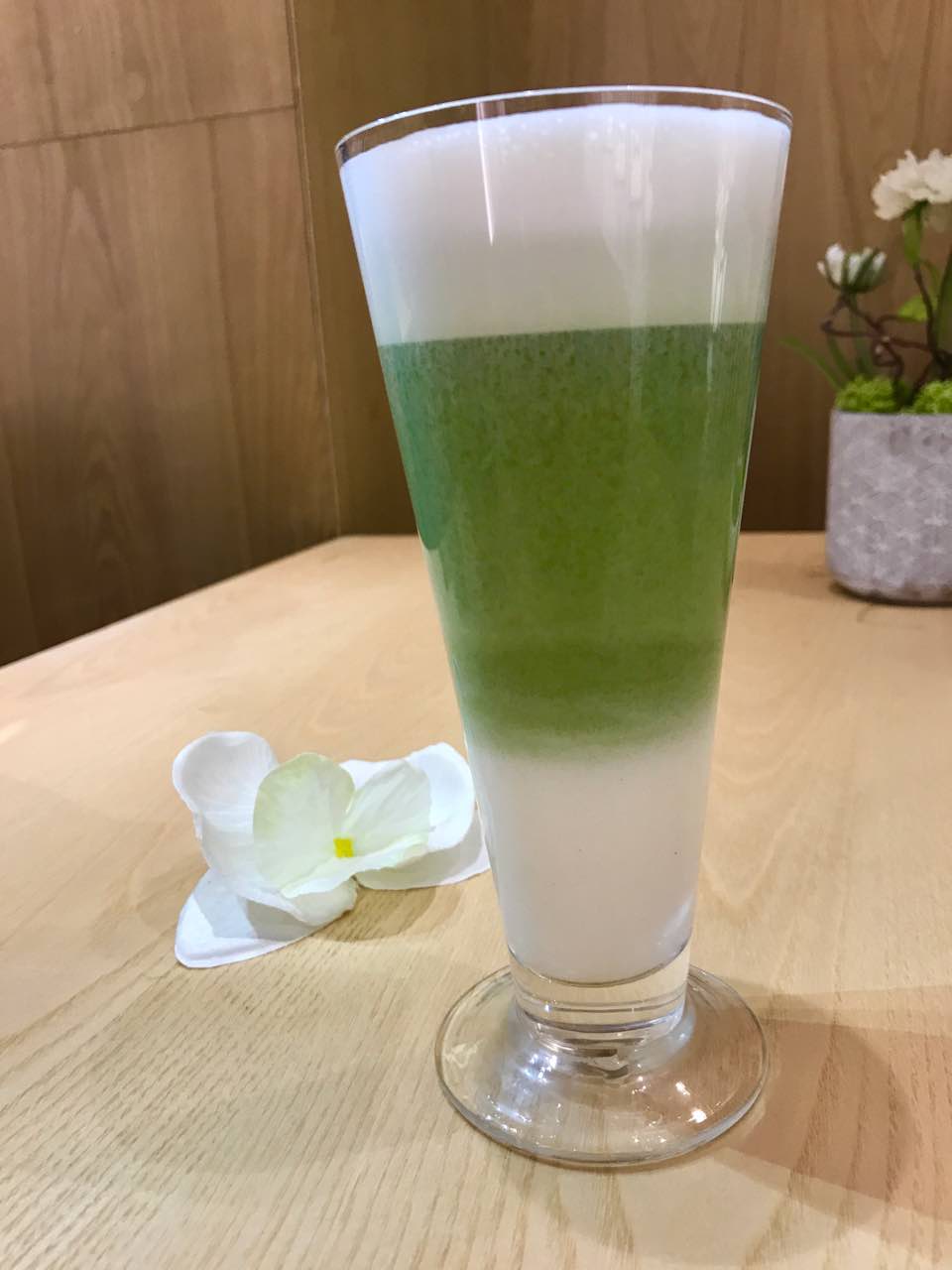 西尾抹茶