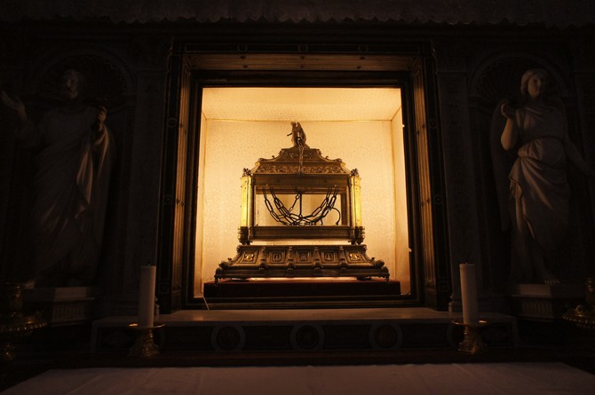 圣伯多禄锁链堂