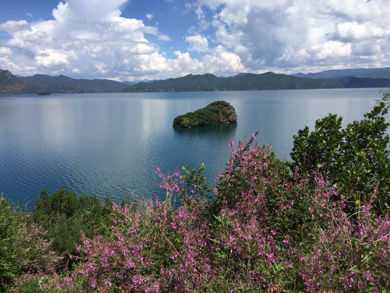 泸沽湖情人滩好玩吗,泸沽湖情人滩景点怎么样_点评_评价【携程攻略】