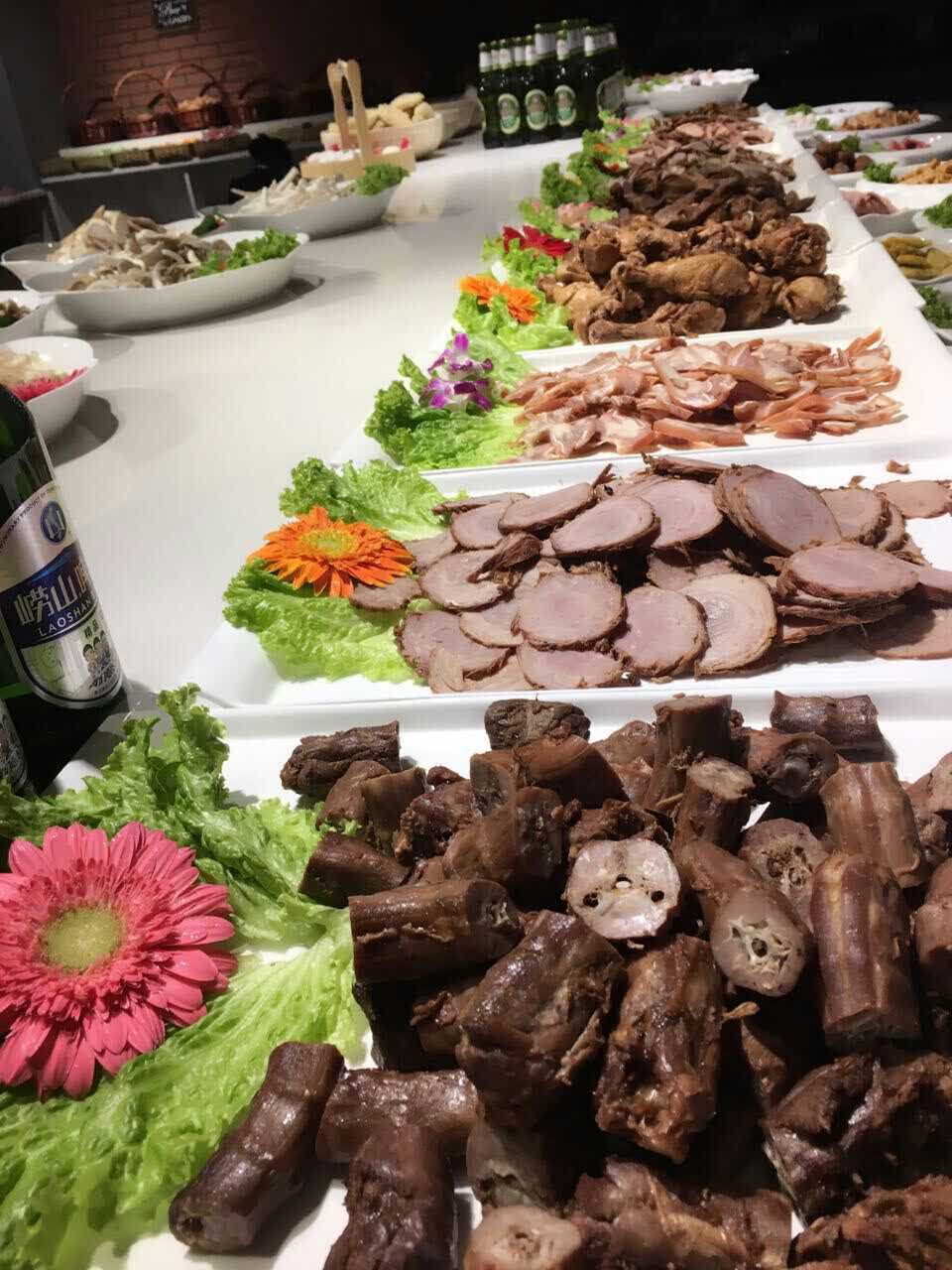 八斗廚海鮮自助火鍋燒烤(正基店)美食餐廳,經常來的一家店,口味菜品都