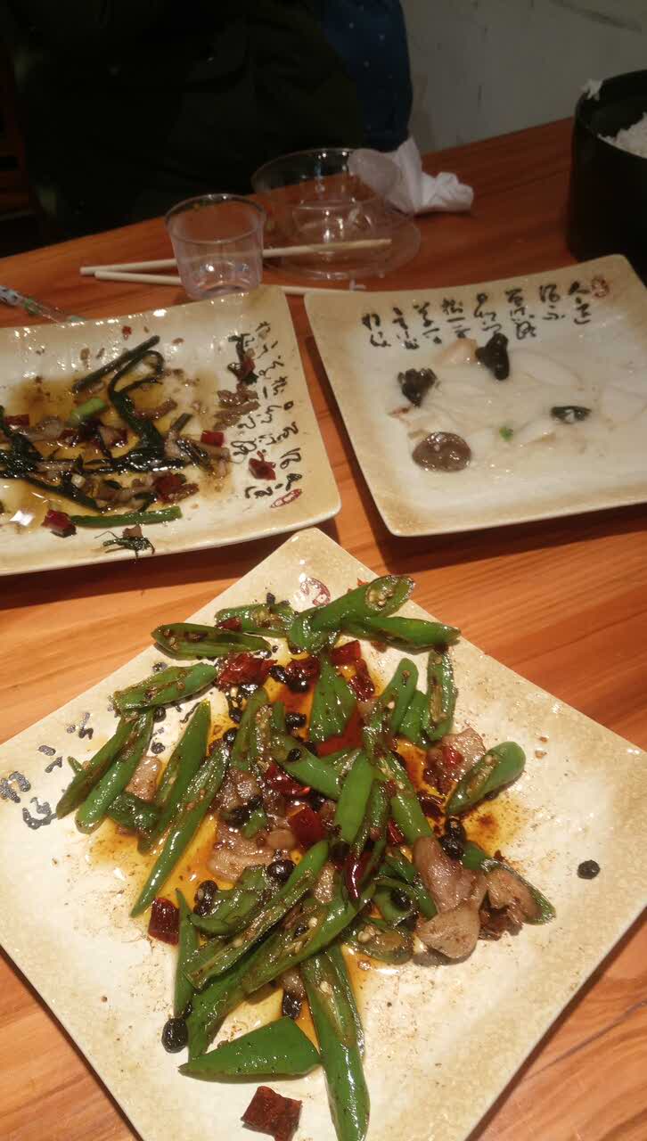 2021老厨子私房菜馆美食餐厅,味道服务不错下次再来蒜苔可.