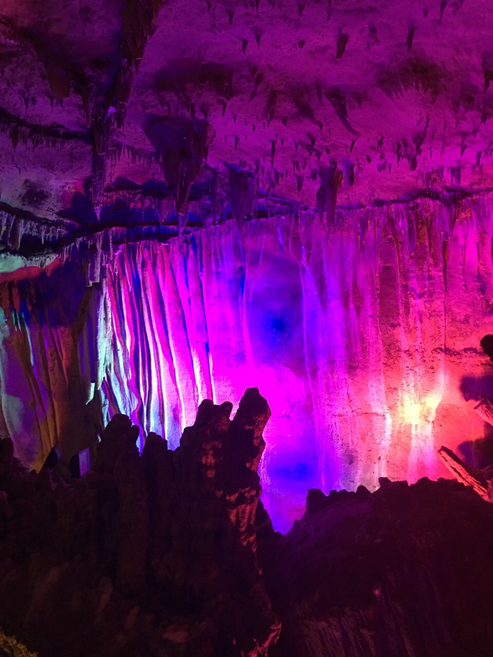 安哈彝寨仙人洞