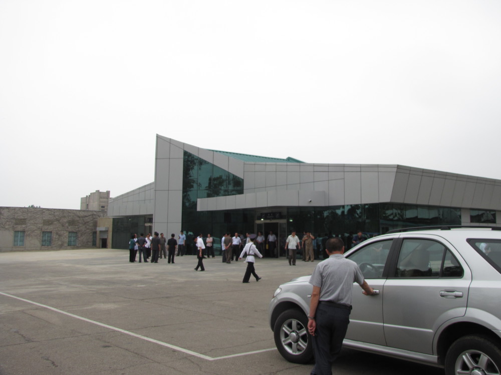 顺安机场pyongyang international airport
