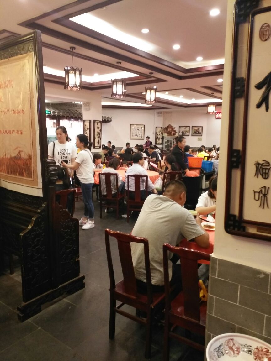 2022耿福兴(凤凰美食街店)美食餐厅,美食街这里客流很大,排队排.