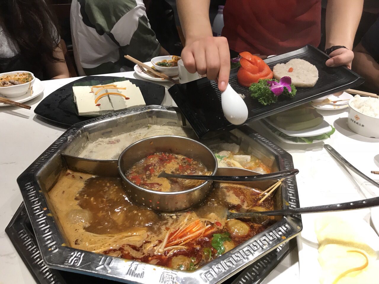 重庆秦妈火锅自助餐厅