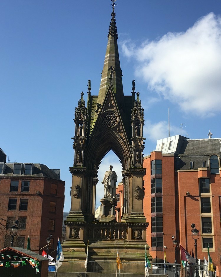 曼彻斯特艾伯特广场攻略,曼彻斯特艾伯特广场门票/游玩攻略/地址/图片