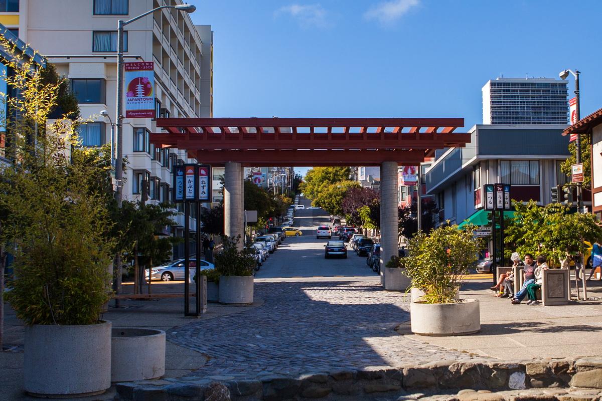 2019日本城游玩攻略,但是非常小,里面有一些食物.【去哪儿攻略】