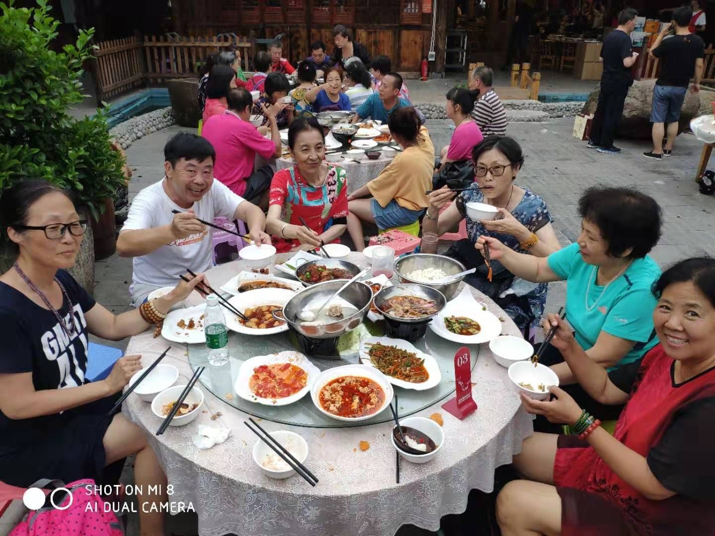 土家风情吊锅宴