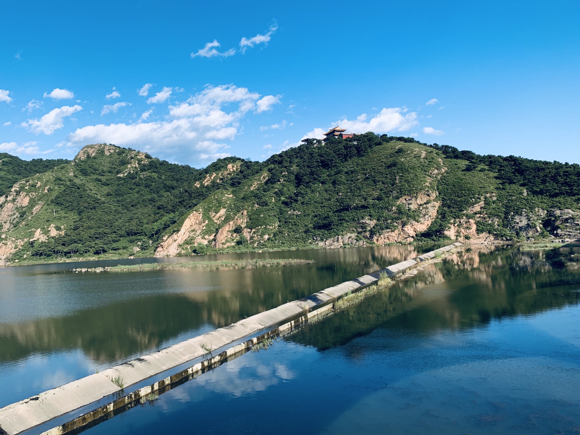 曲靖燕子湖图片
