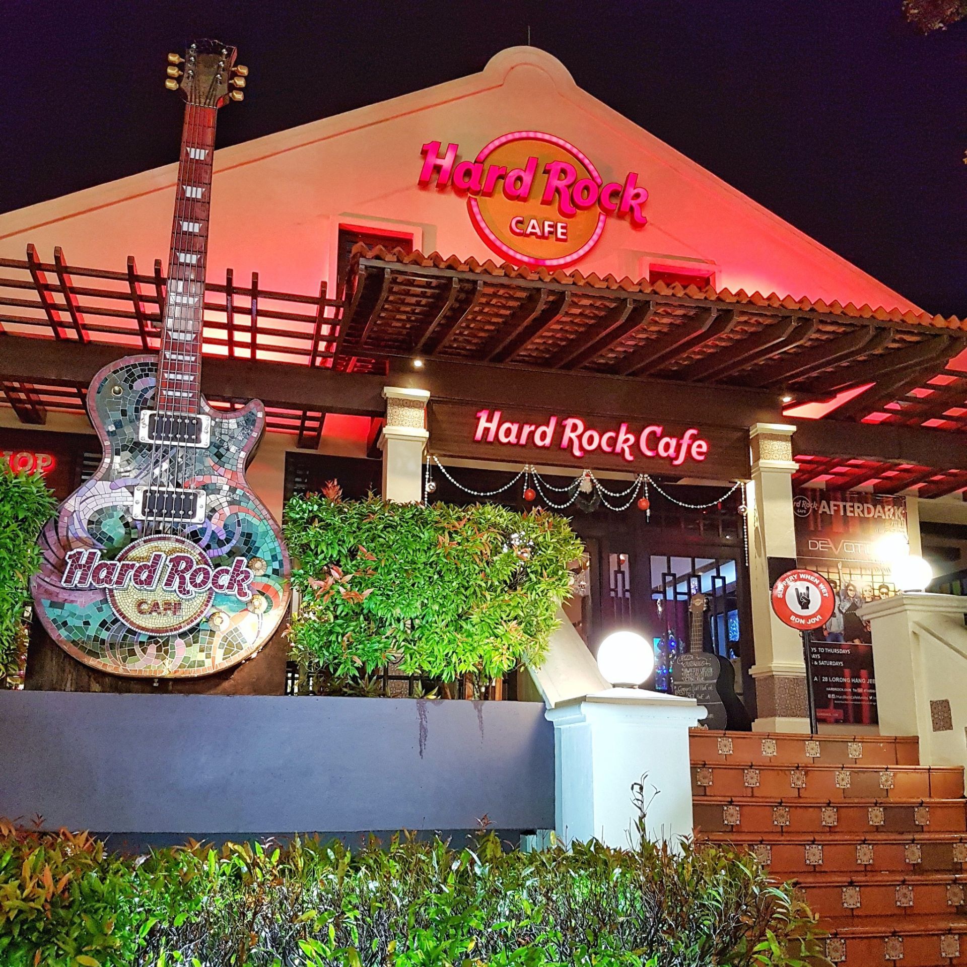 hard rock cafe