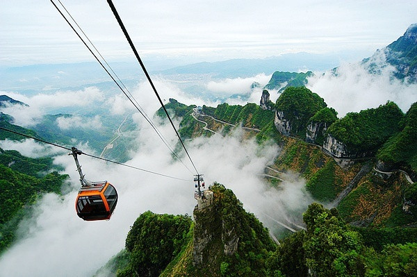 “坐上云端”之后：一条破纪录的索道撬动南昌文旅新动能