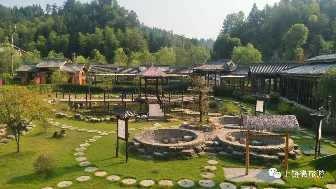 养心谷草本温泉度假村