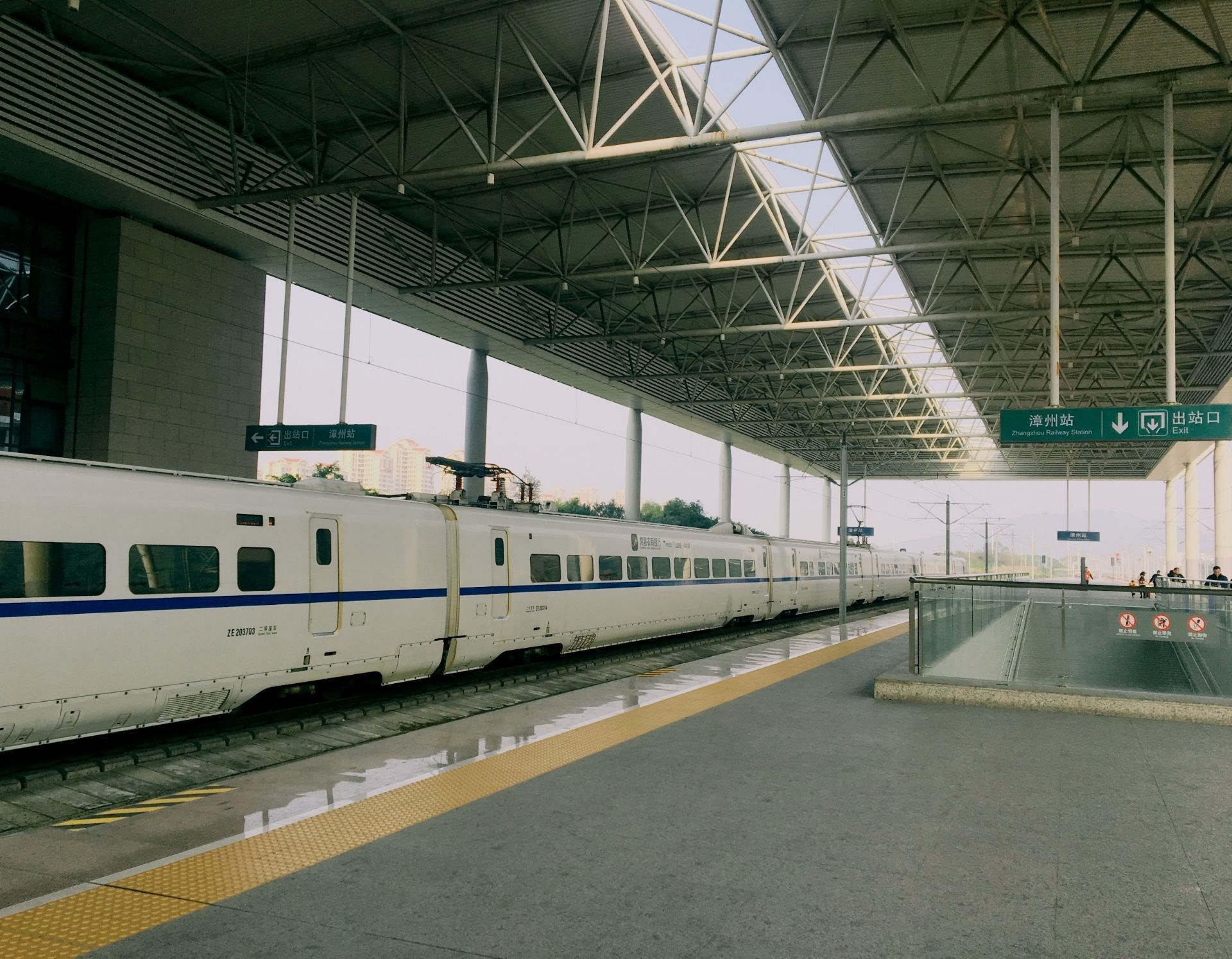 龙州高铁站图片