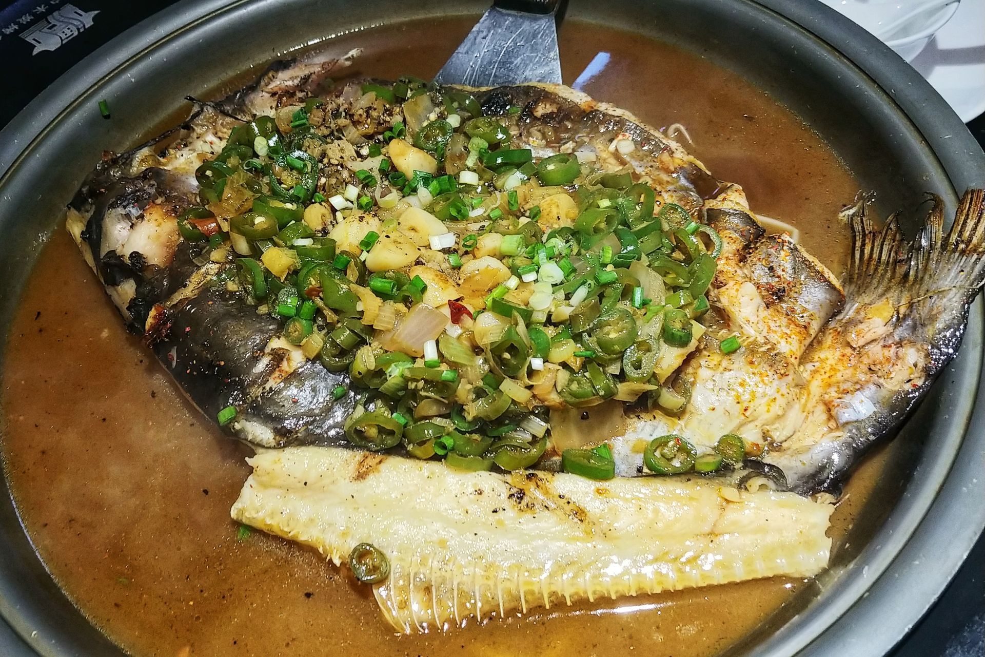 湄公鱼^烤鱼还是湄公鱼好吃呢,肉质比较鲜嫩也不容易散形还很入味.